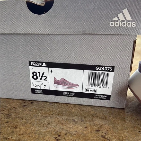 ~NEW~ Adidas Purple Sneakers with Breathable Mesh & Modern Design 8.5 GZ4075 - Picture 2 of 6
